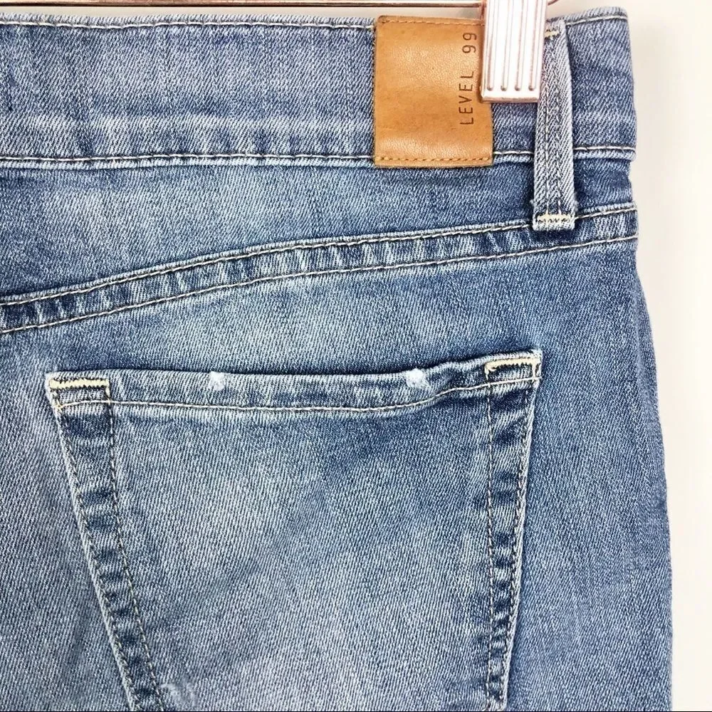 ANTHROPOLOGIE | LEVEL 99 Bermuda Length Denim Jean Shorts Women’s Waist Size 27 - Picture 8 of 9